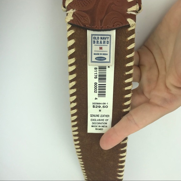 Brown Leather Floral Belt - Picture 8 of 12